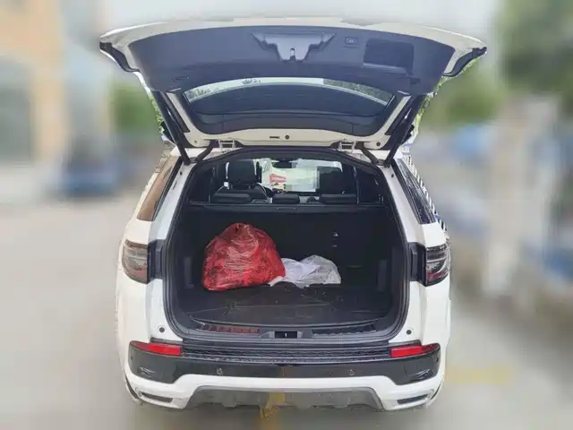 Land Rover Discovery Sport 2022 Model 249PS R-Dynamic S Performance Edition 5-Seater — фото 5