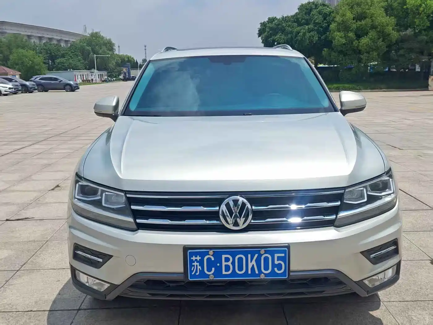 Volkswagen Tiguan L 2019 330TSI Automatic 2WD Panorama Comfort Edition China VI фото 2