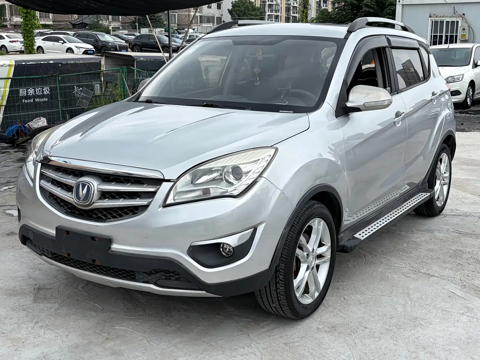Фото 1 - Changan CS35