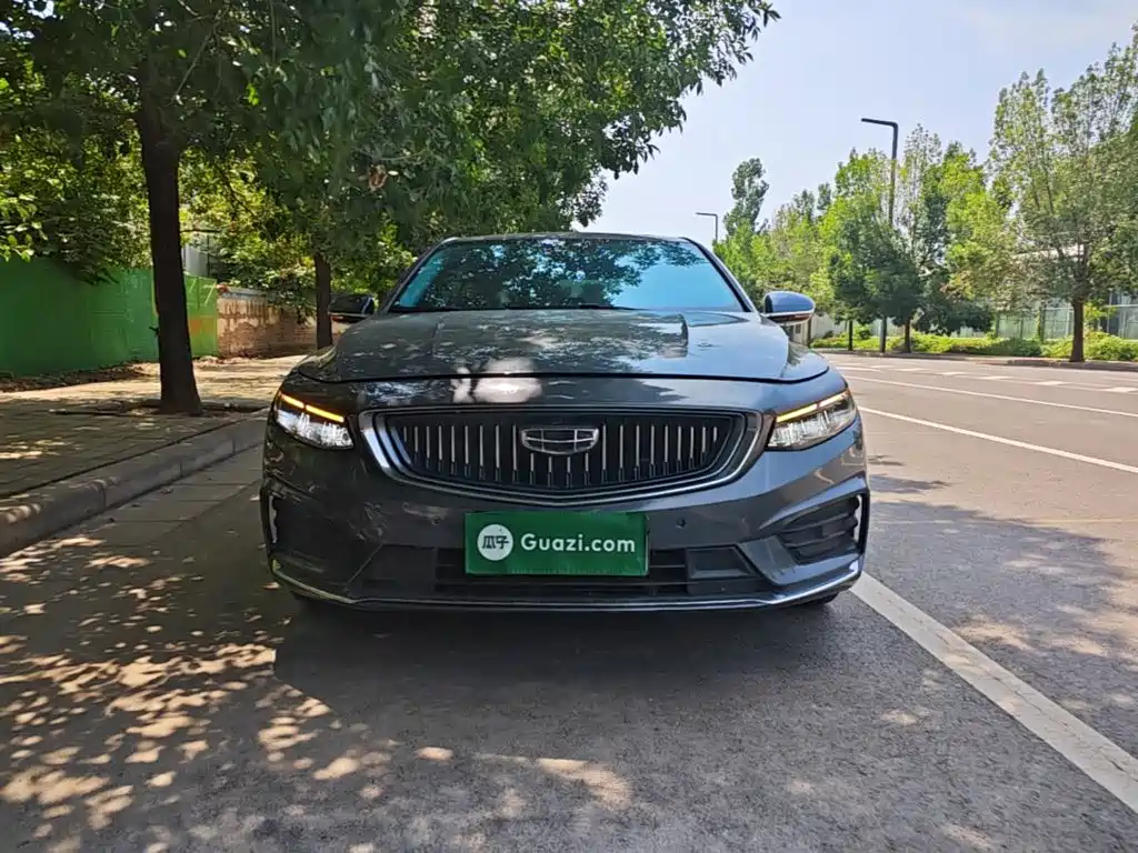 Фото 3 - Geely Preface