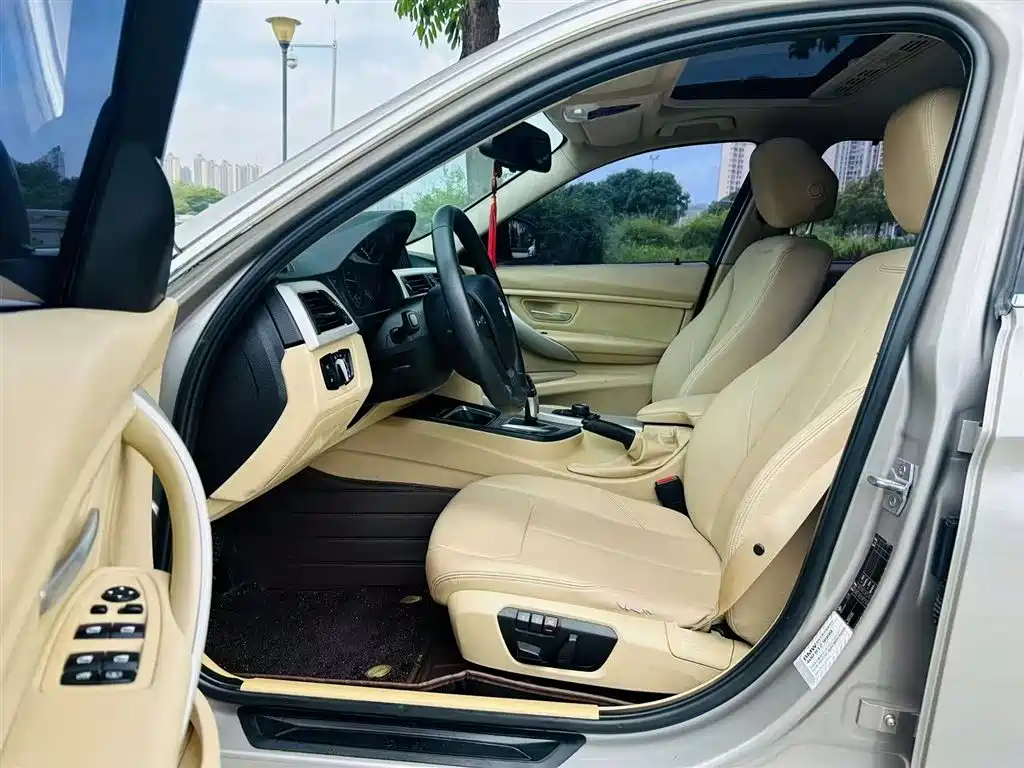 BMW 3 Series 2015 320Li Super Joy Fashion фото 4