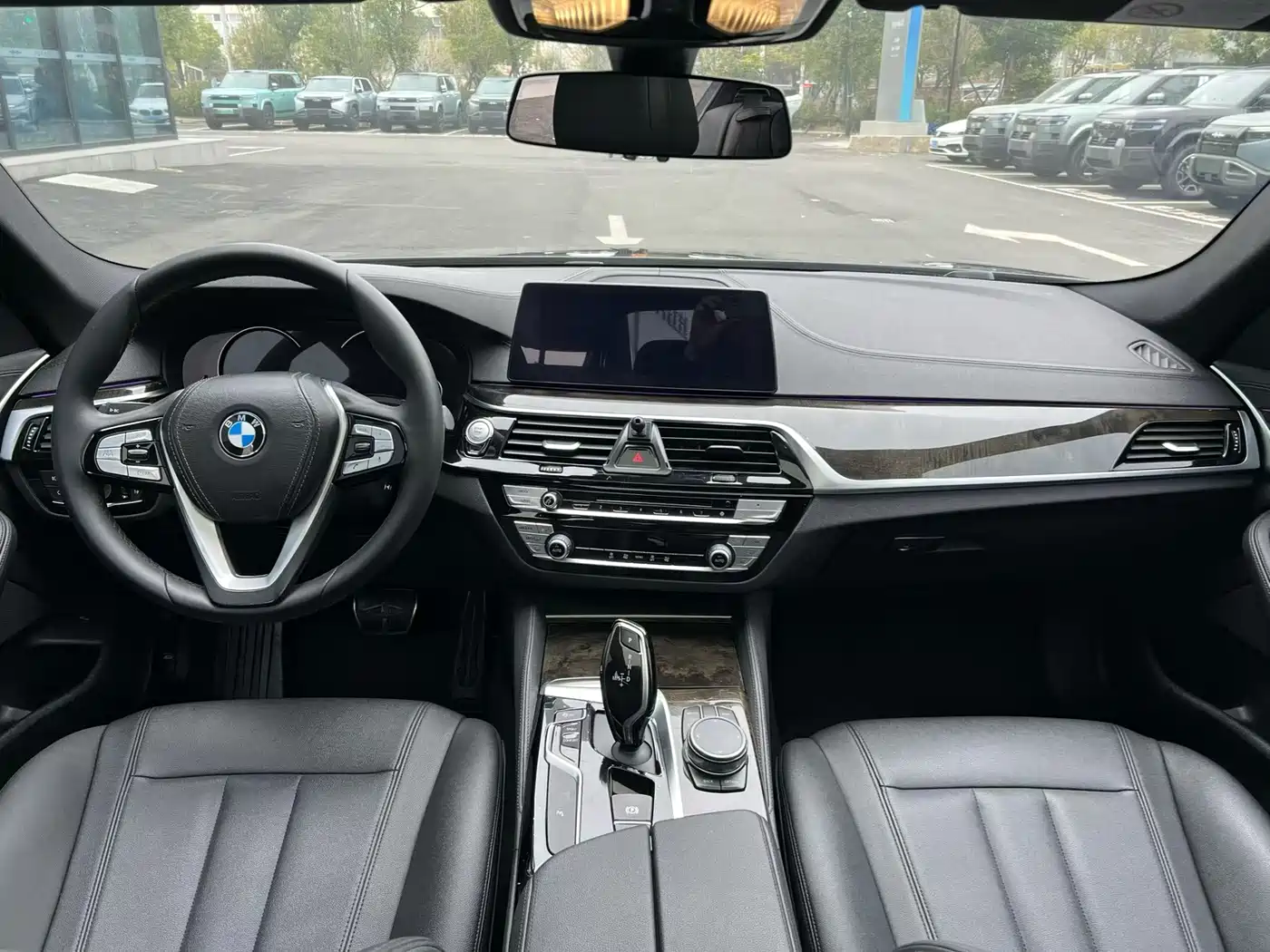 BMW 5 Series 2018 525Li M Sport Package фото 6