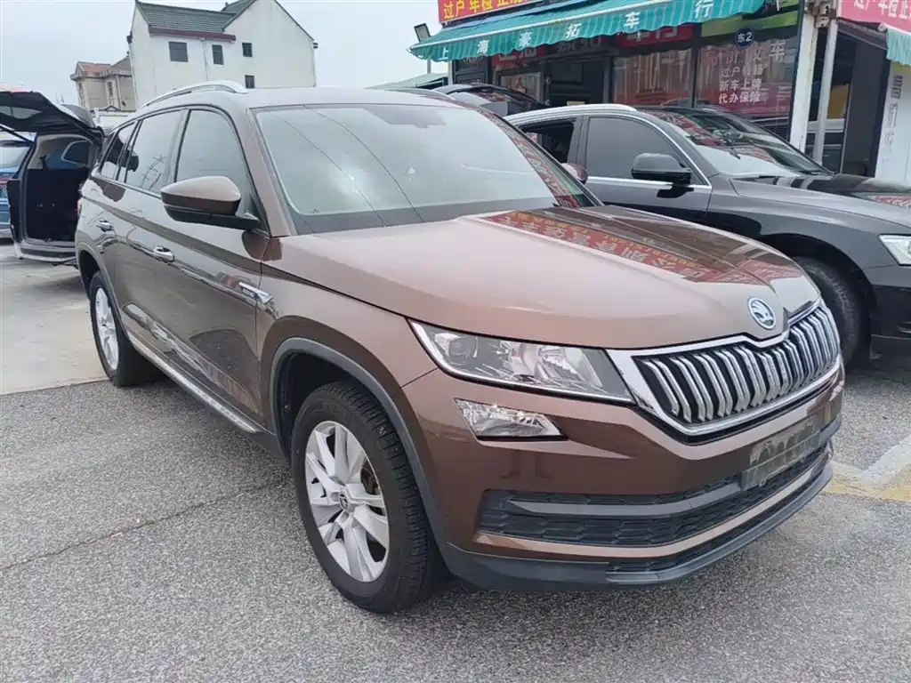 Škoda Kodiaq 2018 Facelift TSI330 5-seat 2WD Comfort Edition фото 4
