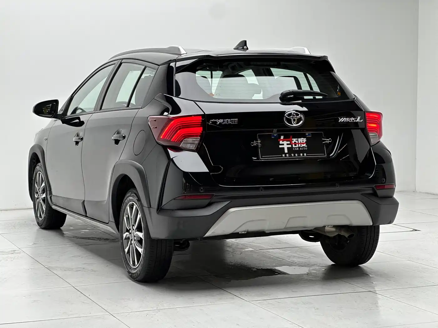 Toyota YARiS L Zhi Xuan 2022 Zhi Xuan X 1.5L CVT Luxury PLUS Edition фото 6