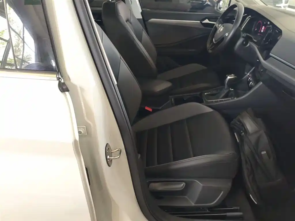Volkswagen Sagitar 2022 280TSI DSG Surpassing Edition фото 25
