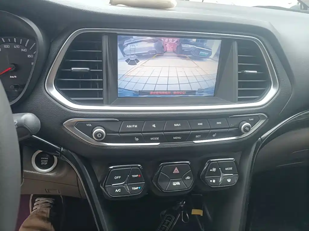 GAC Trumpchi Trumpchi GS4 2015 200T G-DCT Luxury Edition фото 13