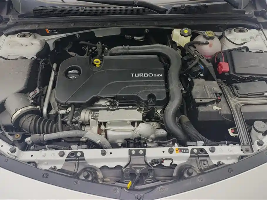 Chevrolet Malibu XL 2023 1.5T RS Edition фото 10