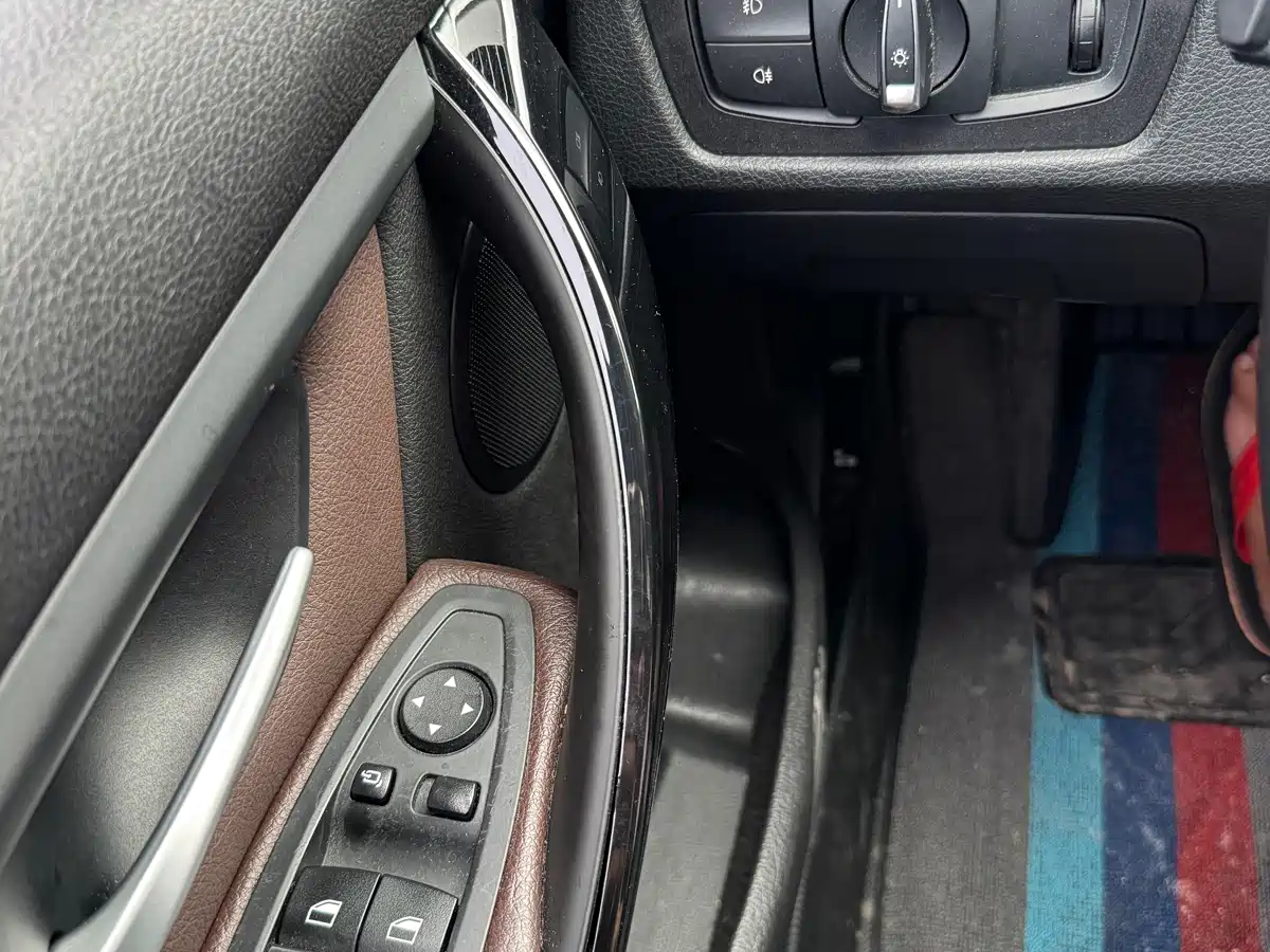 BMW 3 Series 2018 320Li Fashion Style фото 8