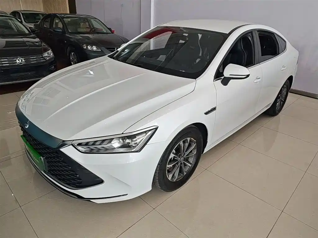 BYD Qin PLUS 2021 DM-i 55KM Premium