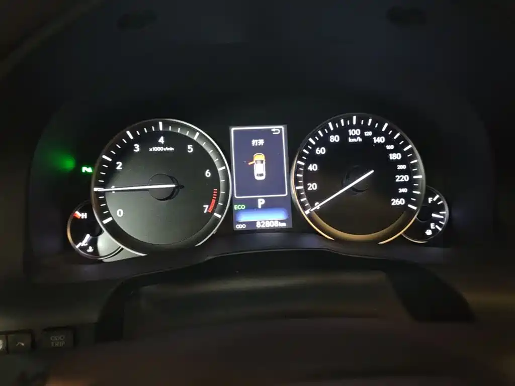 Lexus ES 2015 200 Elite Edition фото 4