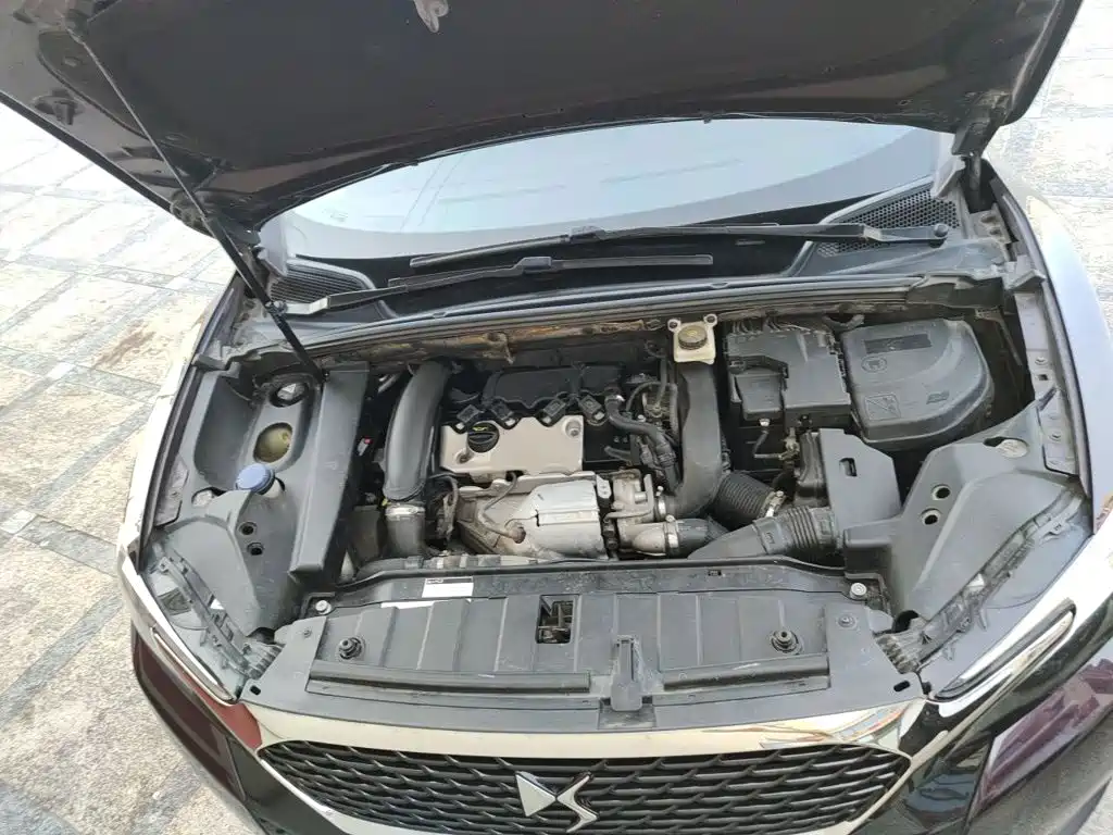 DS 6 2015 2014 1.6T Luxury Edition THP200