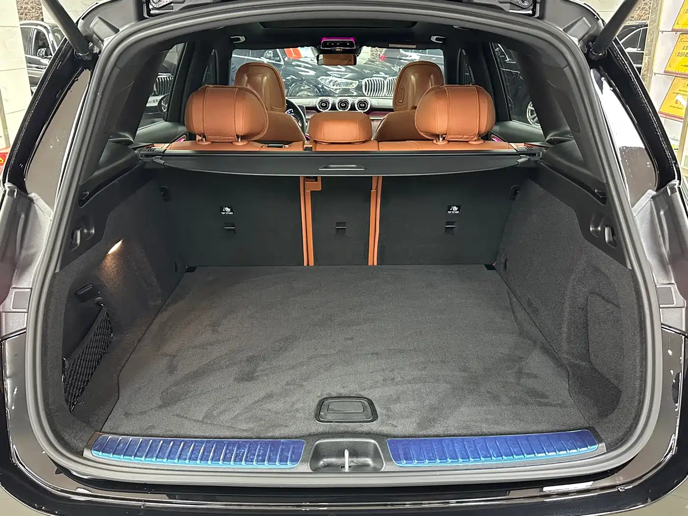 Mercedes-Benz GLC 2026 GLC 300 L 4MATIC Sport 5-Seater фото 8