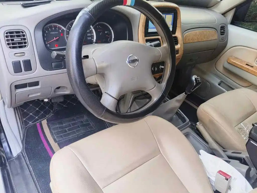Nissan Paladin 2007 2007 2.4L XE 2WD Standard