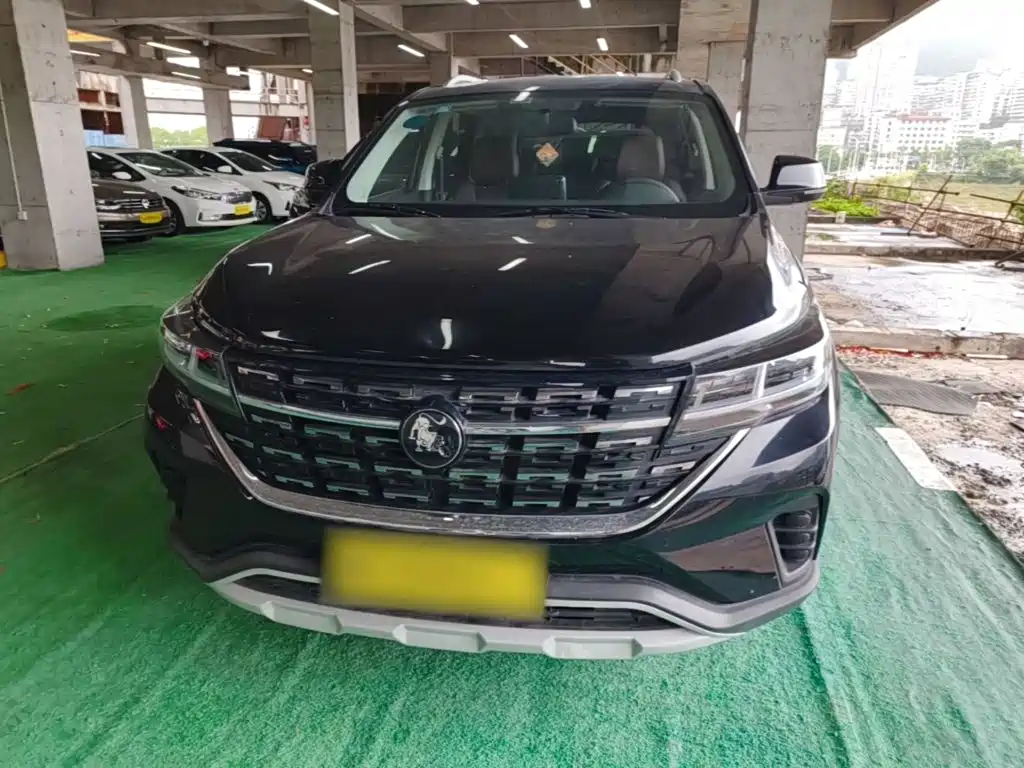 Dongfeng Fengxing Fengxing T5 2023 2022 Golden Age 1.5T Auto Dream Chaser 5-Seater