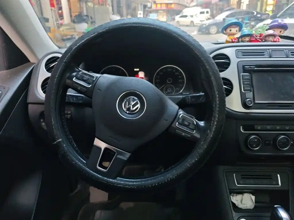 Volkswagen Tiguan 2015 1.8TSI Automatic 2WD Highline фото 3