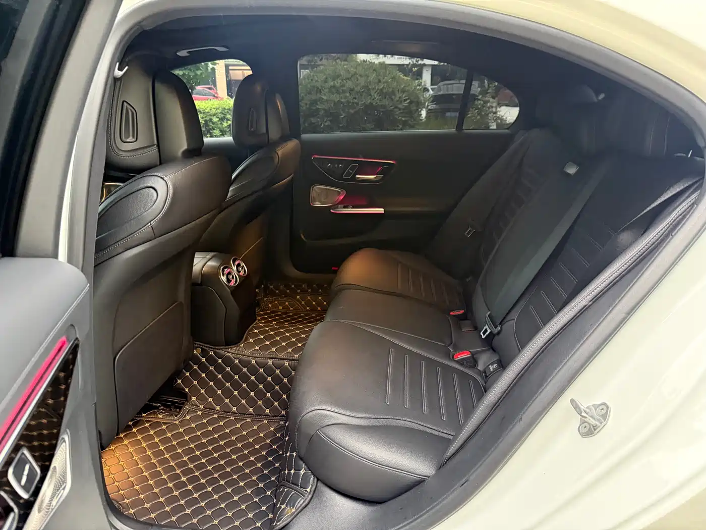 Mercedes-Benz C-Class 2023 Facelift C 260 L Sport Edition фото 8