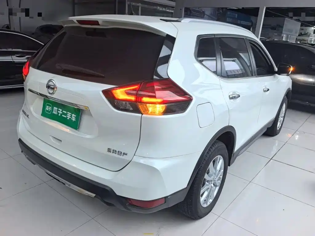 Nissan X-Trail 2025 2023 Classic 2.0L 2WD Smart Premium Edition