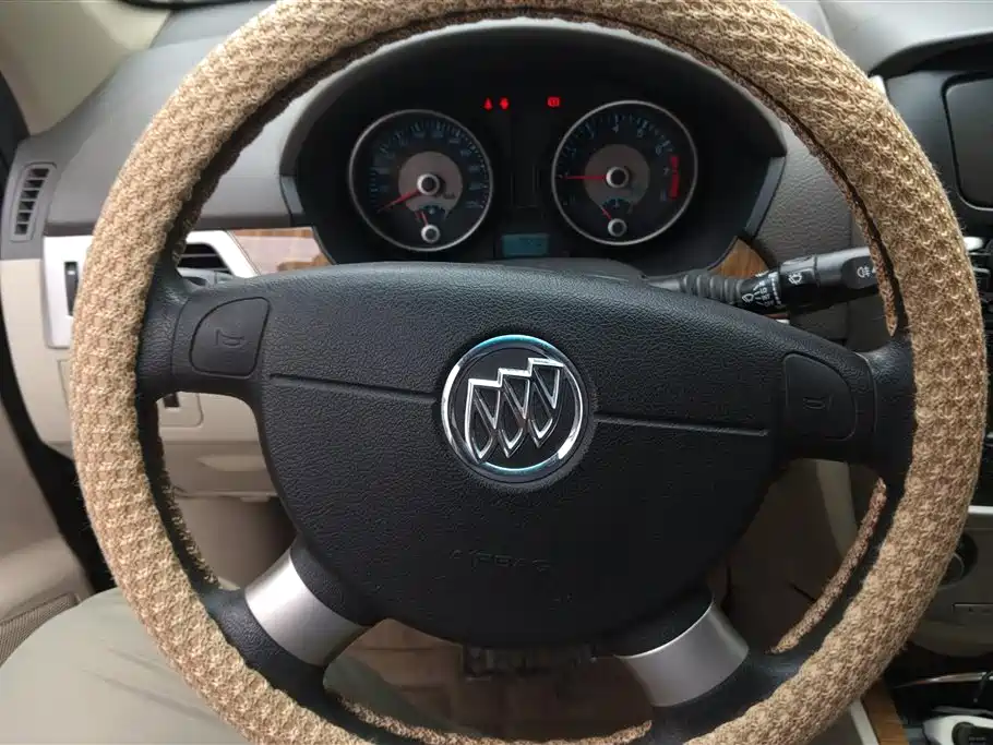 Buick Excelle 2015 1.5L Manual Classic фото 14