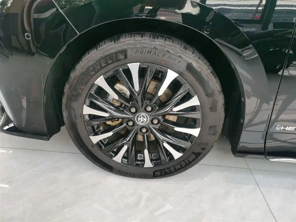 Toyota Alphard 2024 Hybrid 2.5L Prestige Edition фото 25