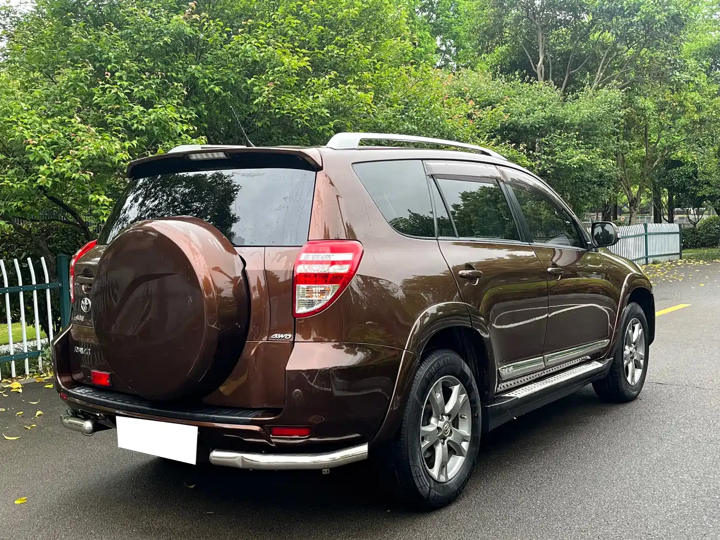 Toyota RAV4 Rongfang 2011 2.0L Automatic 4WD Edition фото 7