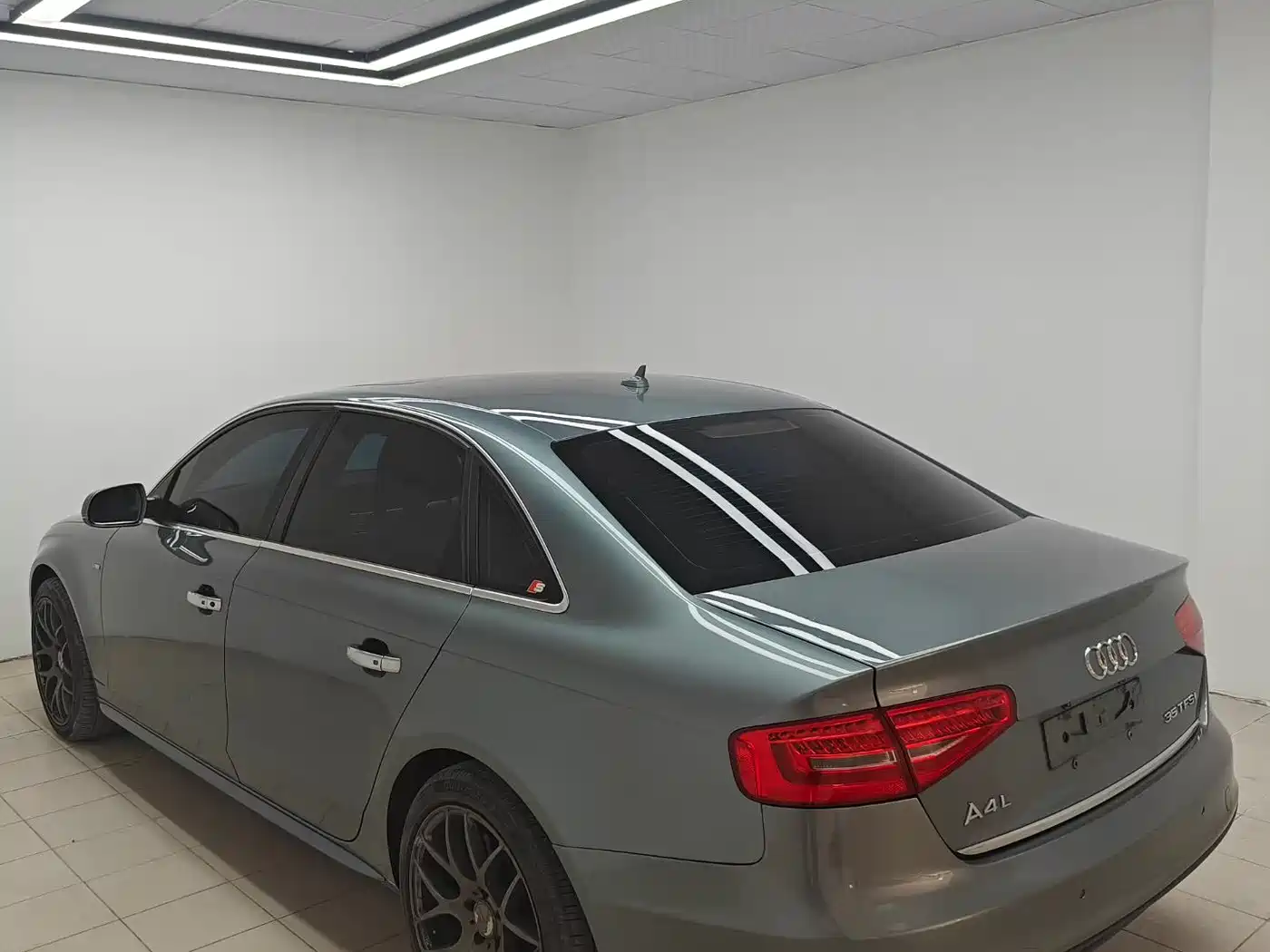 Audi A4L 2013 35 TFSI Automatic Standard фото 4