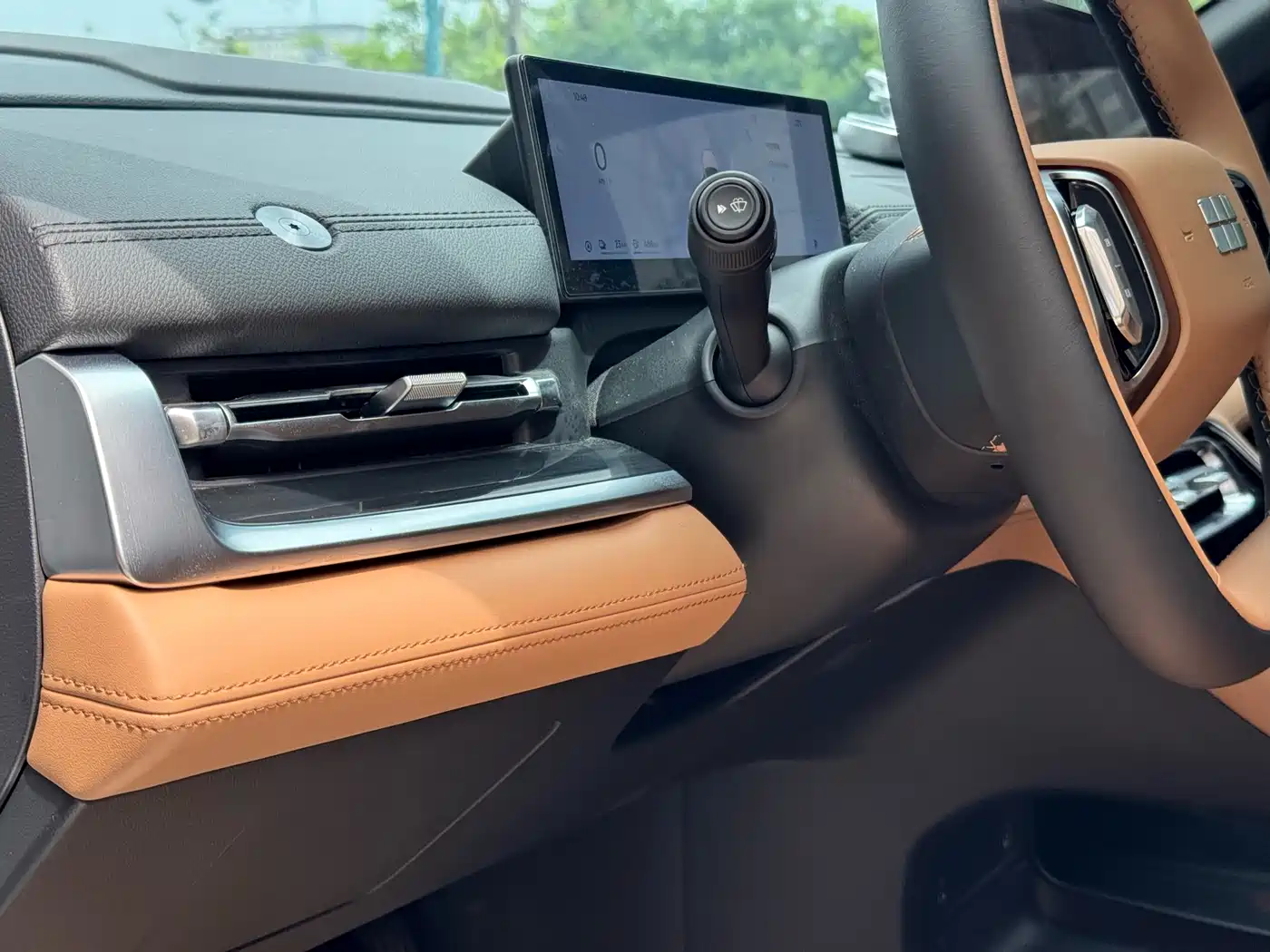 Geely Galaxy Galaxy A7 2025 EM-i 150km Explorer+ Edition фото 9