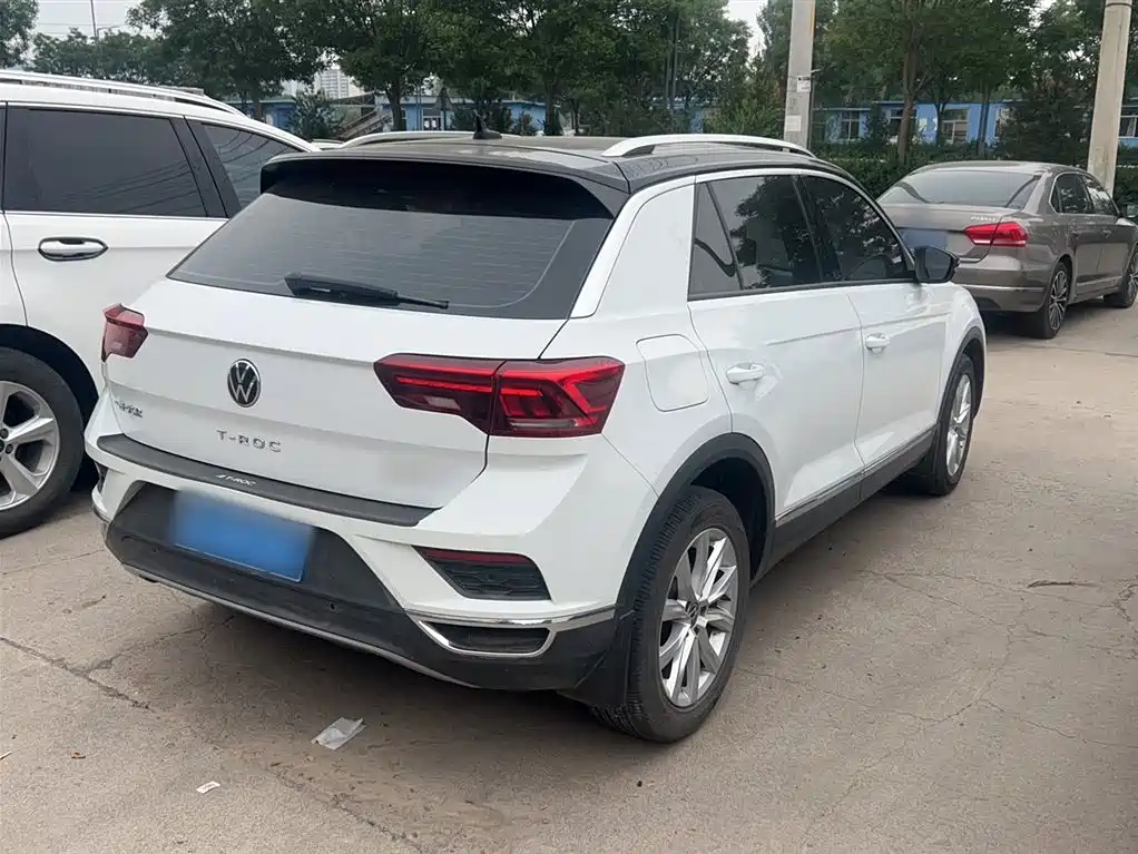 VOLKSWAGEN T-ROC EXPLORING SONGS