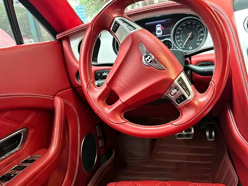 Фото 7 - Bentley Continental