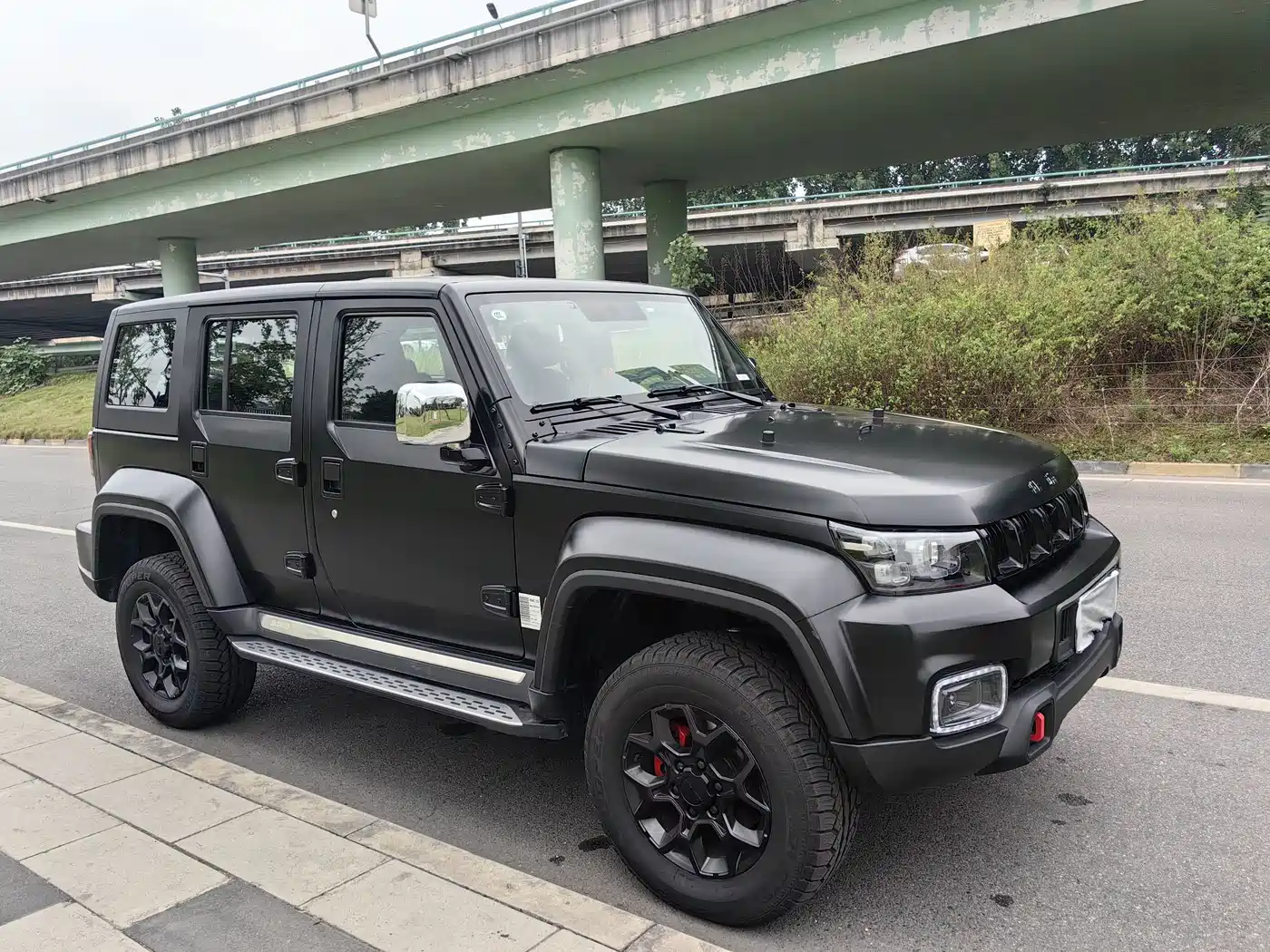 BAIC ORV Beijing Offroad BJ40 2024 2.0D Blade Hero Glory Edition фото 3