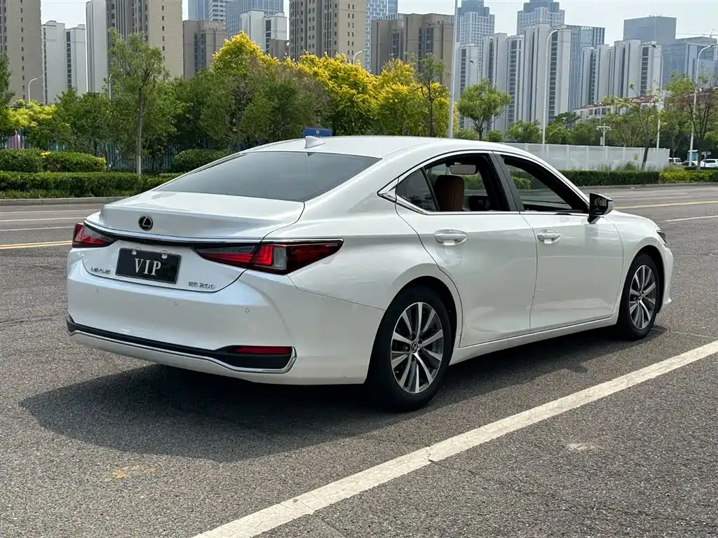 Lexus ES 2018 200 Excellence Edition China V фото 6