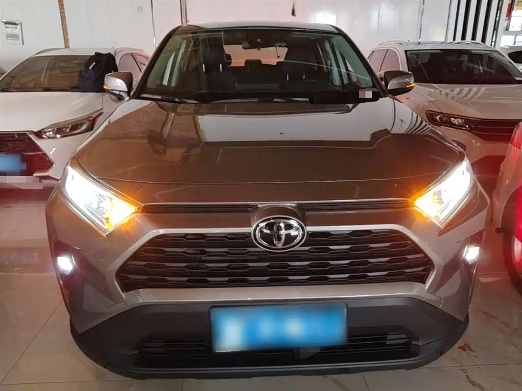 Toyota RAV4 Rongfang 2024 2.0L CVT FWD Urban Edition фото 3