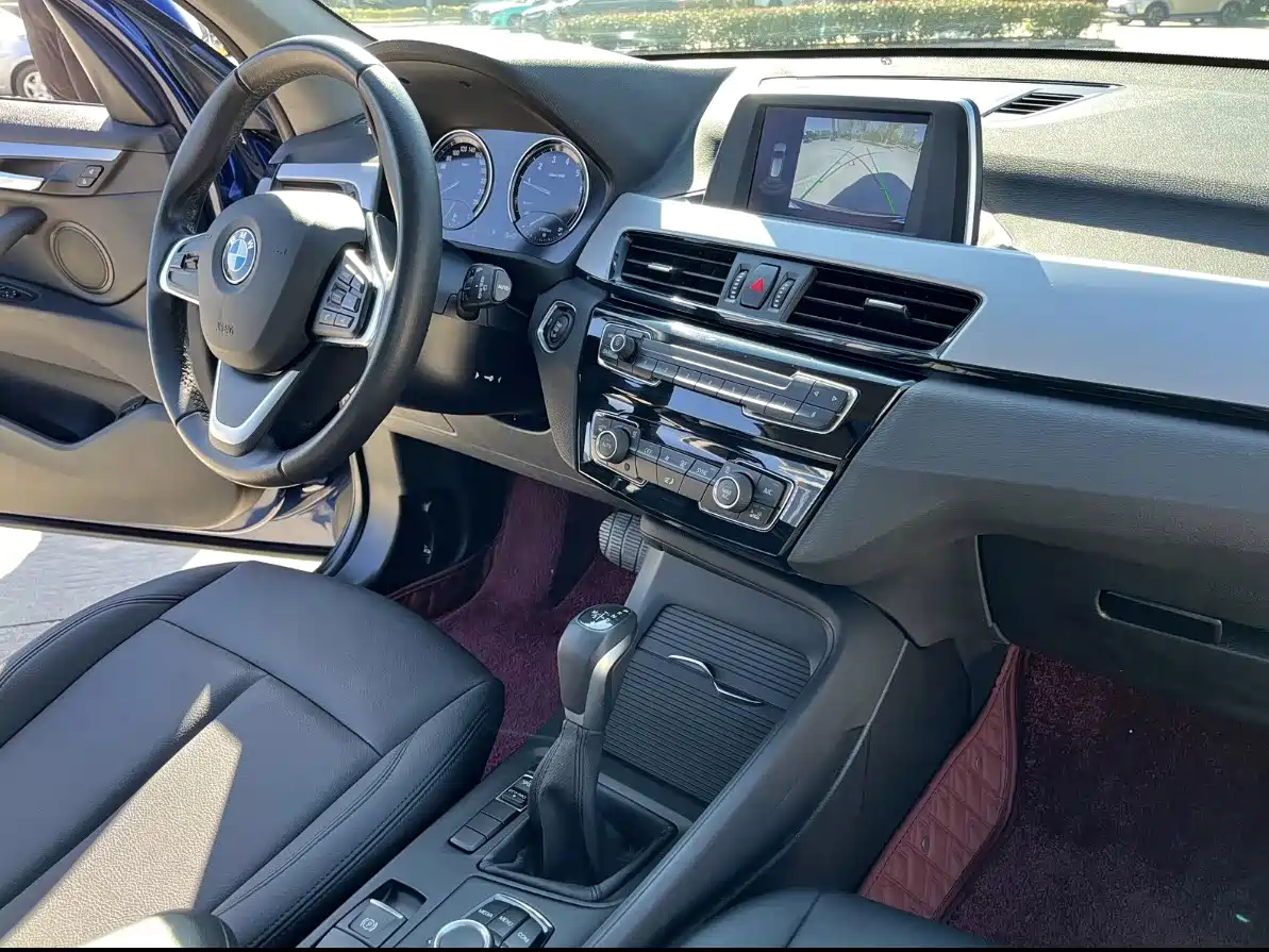 BMW X1 2019 sDrive18Li Fashion Model фото 14