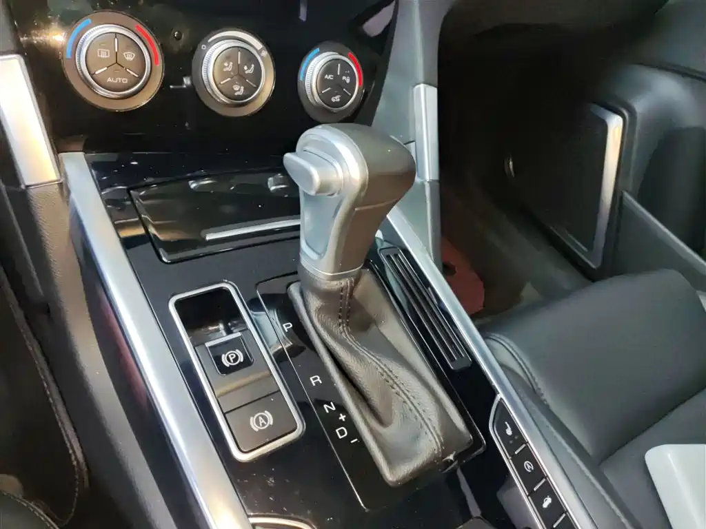 Haval H7 2017 Blue Label H7L 2.0T Automatic Luxury фото 6