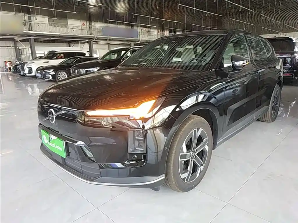 VOLVO XC70 PLUG-IN HYBRID