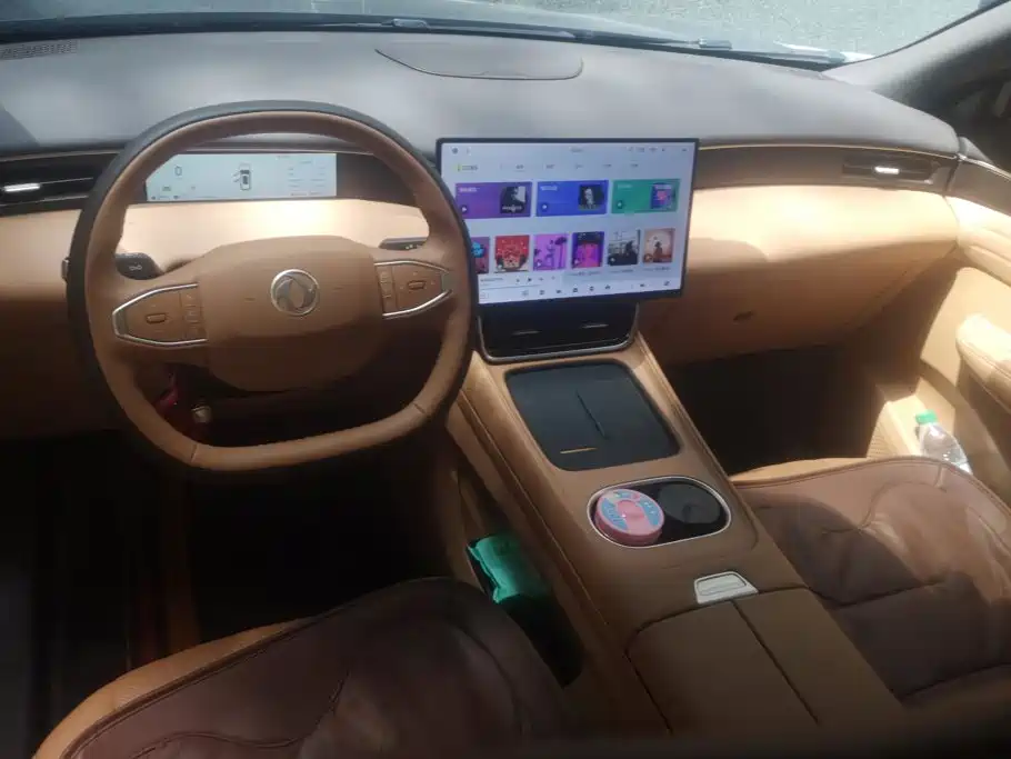 Dongfeng Aeolus L8 2025 2025 Plug-in Hybrid