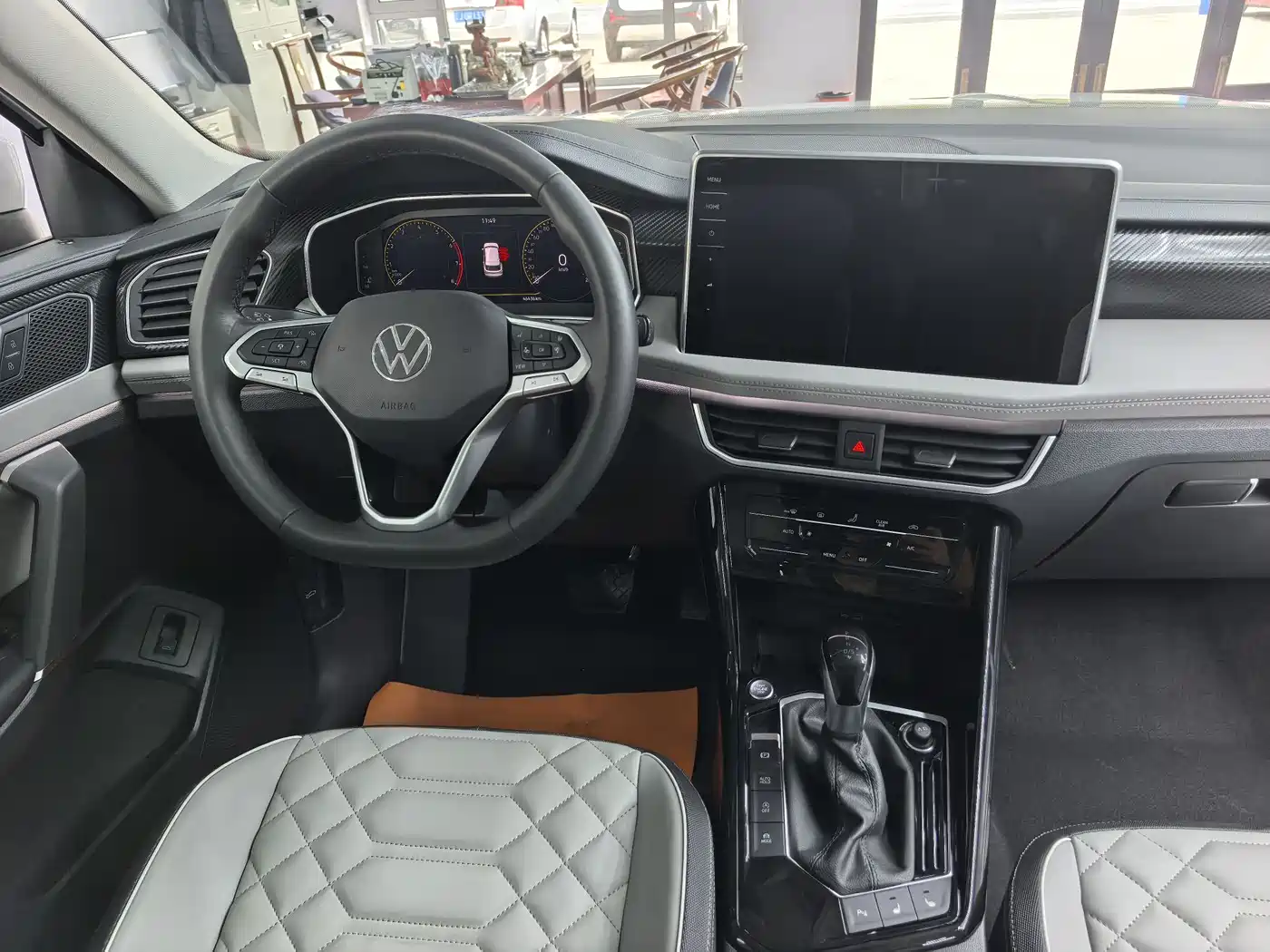 Volkswagen Tayron 2023 280TSI 2WD Luxury Plus Advanced Edition фото 12