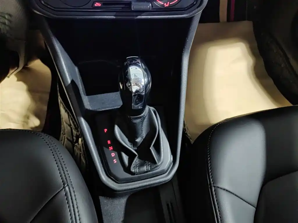 Volkswagen Jetta 2017 1.5L Automatic Fashion фото 14