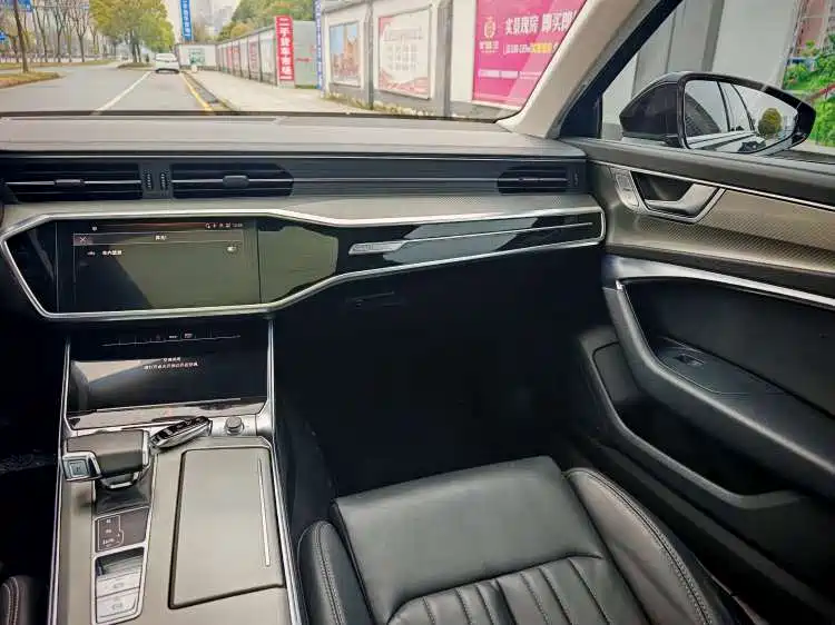 Audi A6L 2023 40 TFSI Luxury Dynamic фото 12