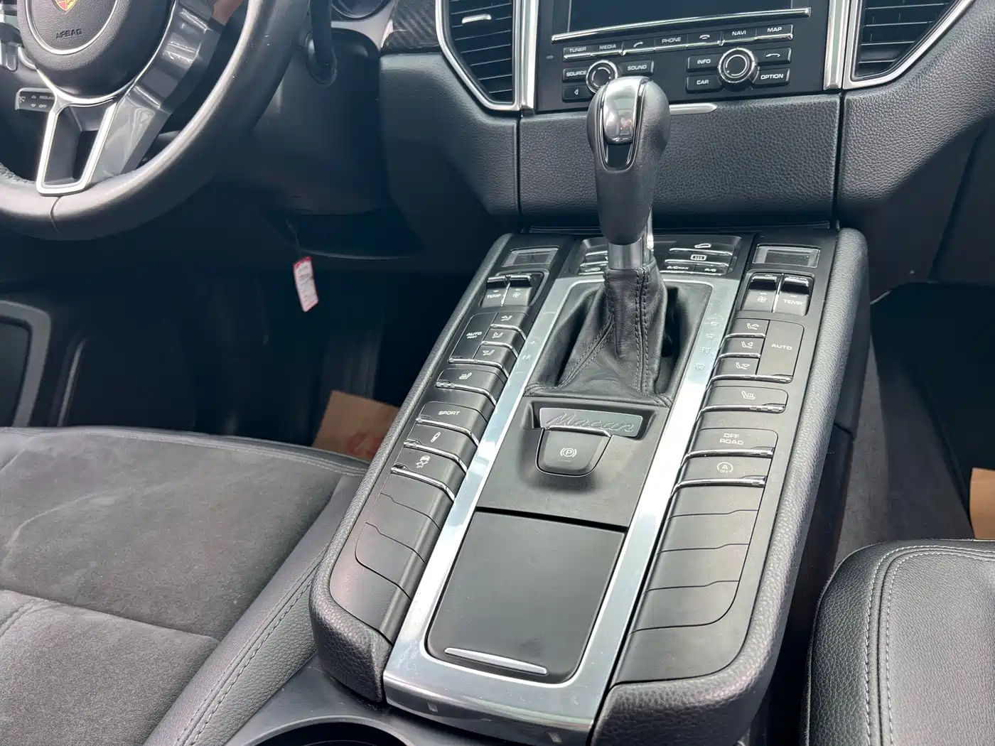 Porsche Macan 2014 Macan 2.0T фото 15