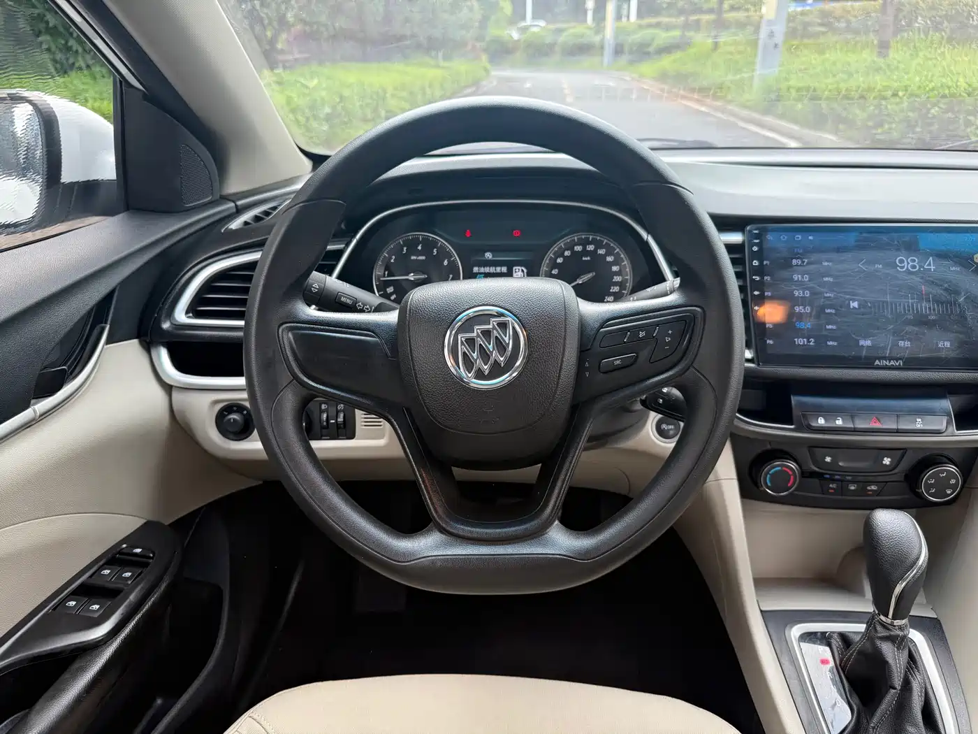 Buick Excelle 2015 15N Automatic Elite фото 10