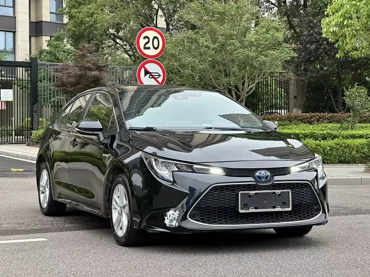 Toyota Levin 2019 Dual Engine 1.8H E-CVT Sport Edition China V фото 3
