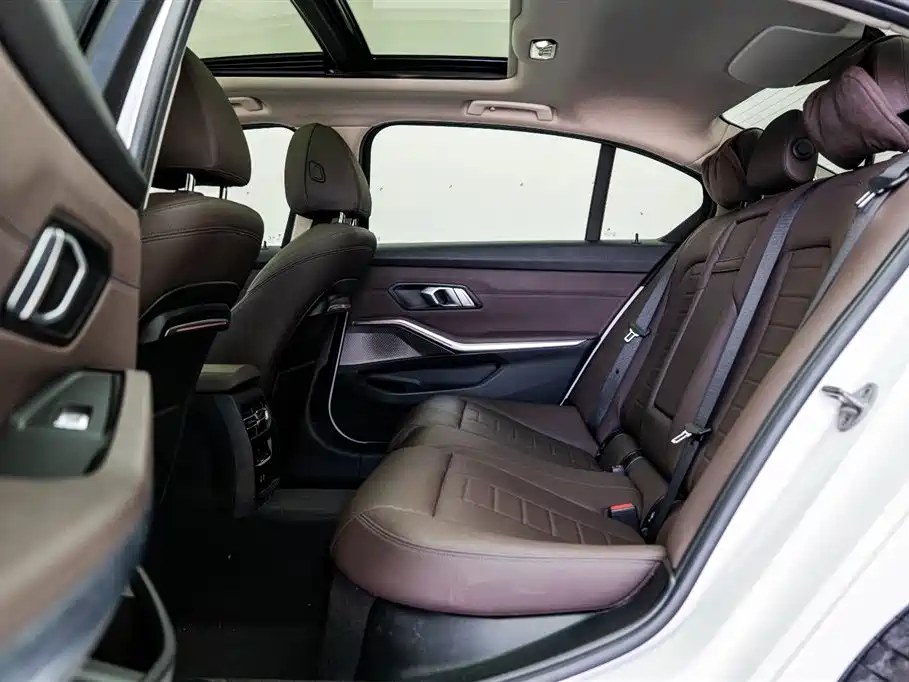 BMW 3 Series 2021 325Li M Sport Package фото 11
