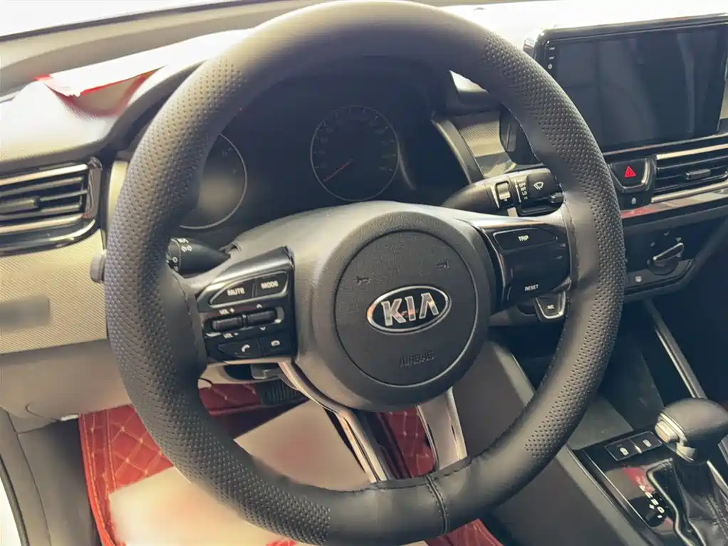 Kia Forte 2019 1.6L Auto Trend Edition China VI фото 11