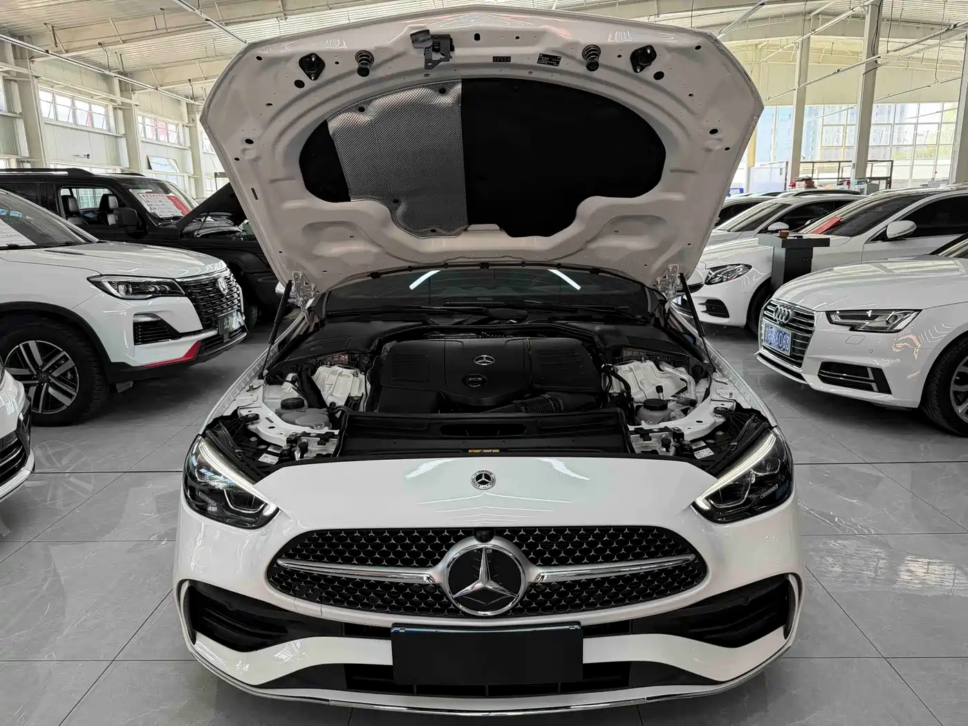 Mercedes-Benz C-Class 2023 C 200 L Sport фото 19