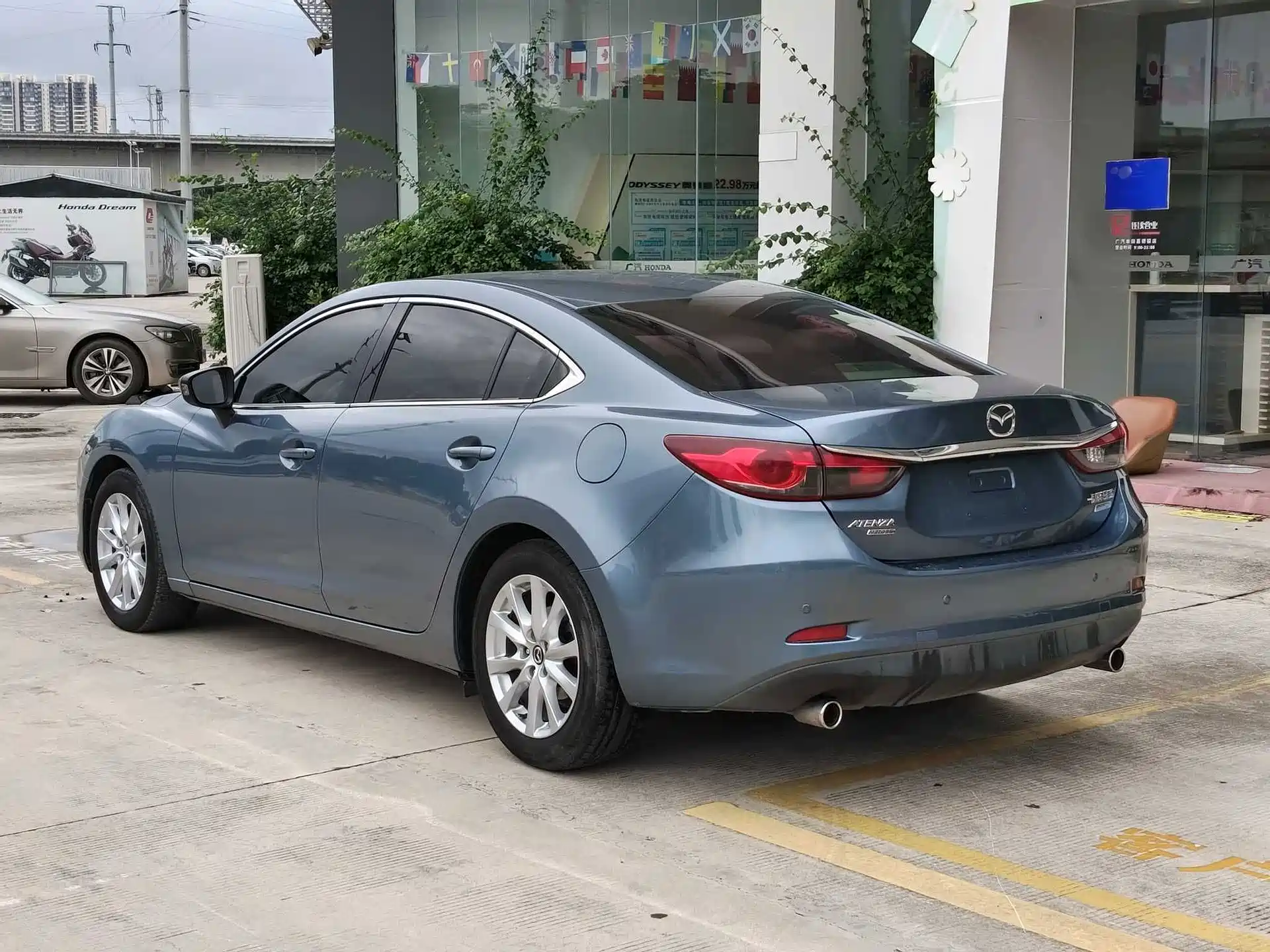 Photo 4 - Mazda Atenza