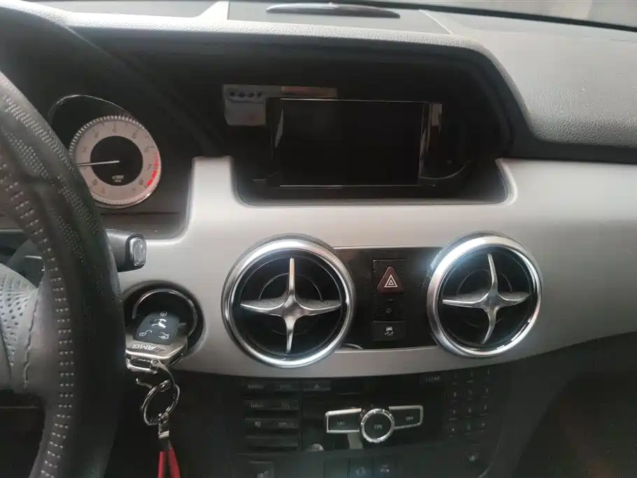 Mercedes-Benz GLK-Class 2013 GLK 300 4MATIC Dynamic Sunroof фото 13