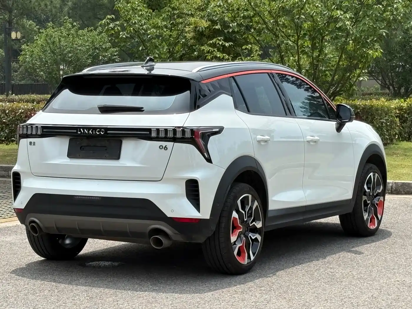 Lynk & Co 06 2023 Remix 1.5T Shine Halo фото 17