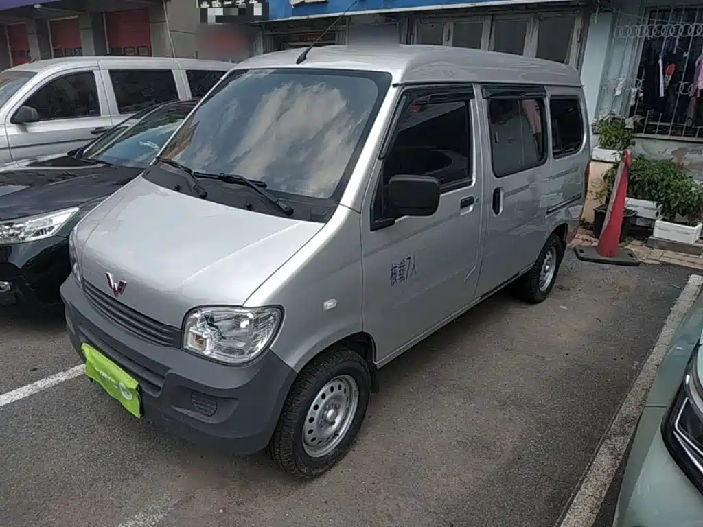 Wuling Motors Wuling Zhiguang 2024 2023 1.5L Utility 5/7-seater