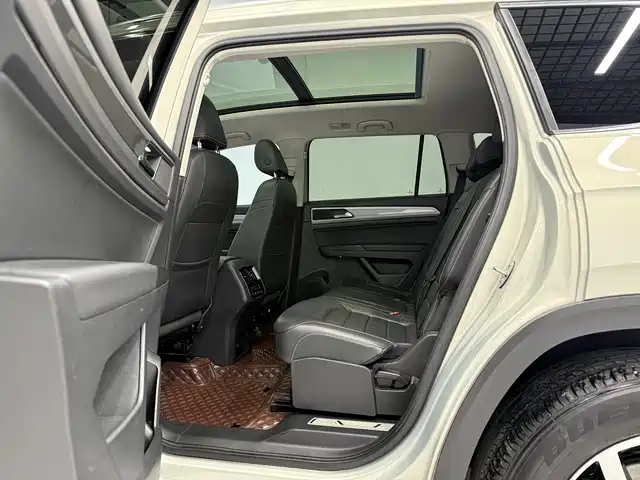 Volkswagen Teramont 2017 380TSI 4WD Luxury Edition фото 10