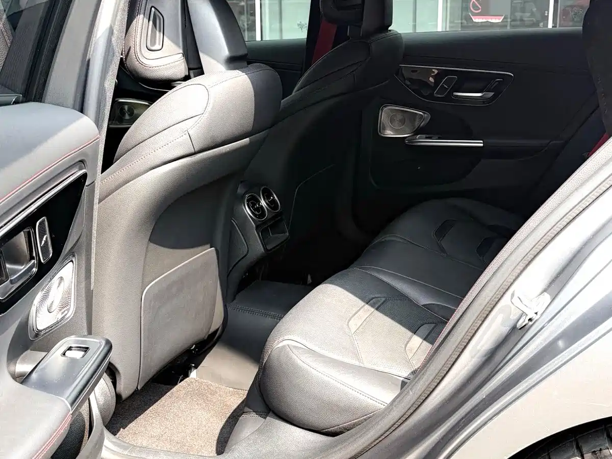 Mercedes-Benz C-Class, миниатюра 10